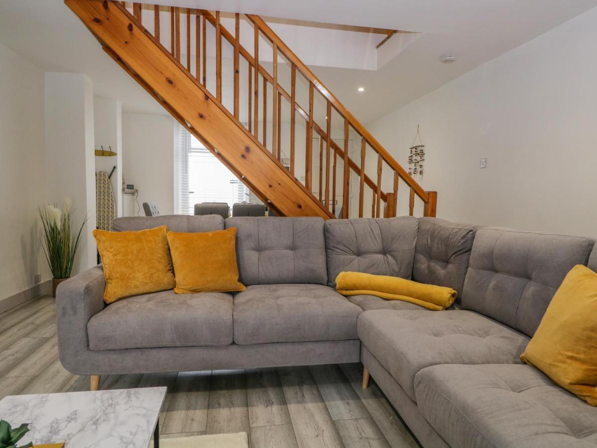 Harbour Retreat Villa Милъм Екстериор снимка