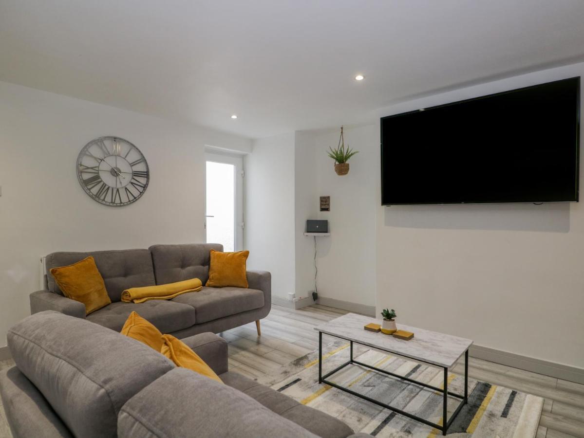 Harbour Retreat Villa Милъм Екстериор снимка