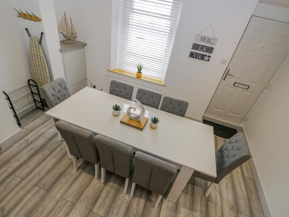 Harbour Retreat Villa Милъм Екстериор снимка