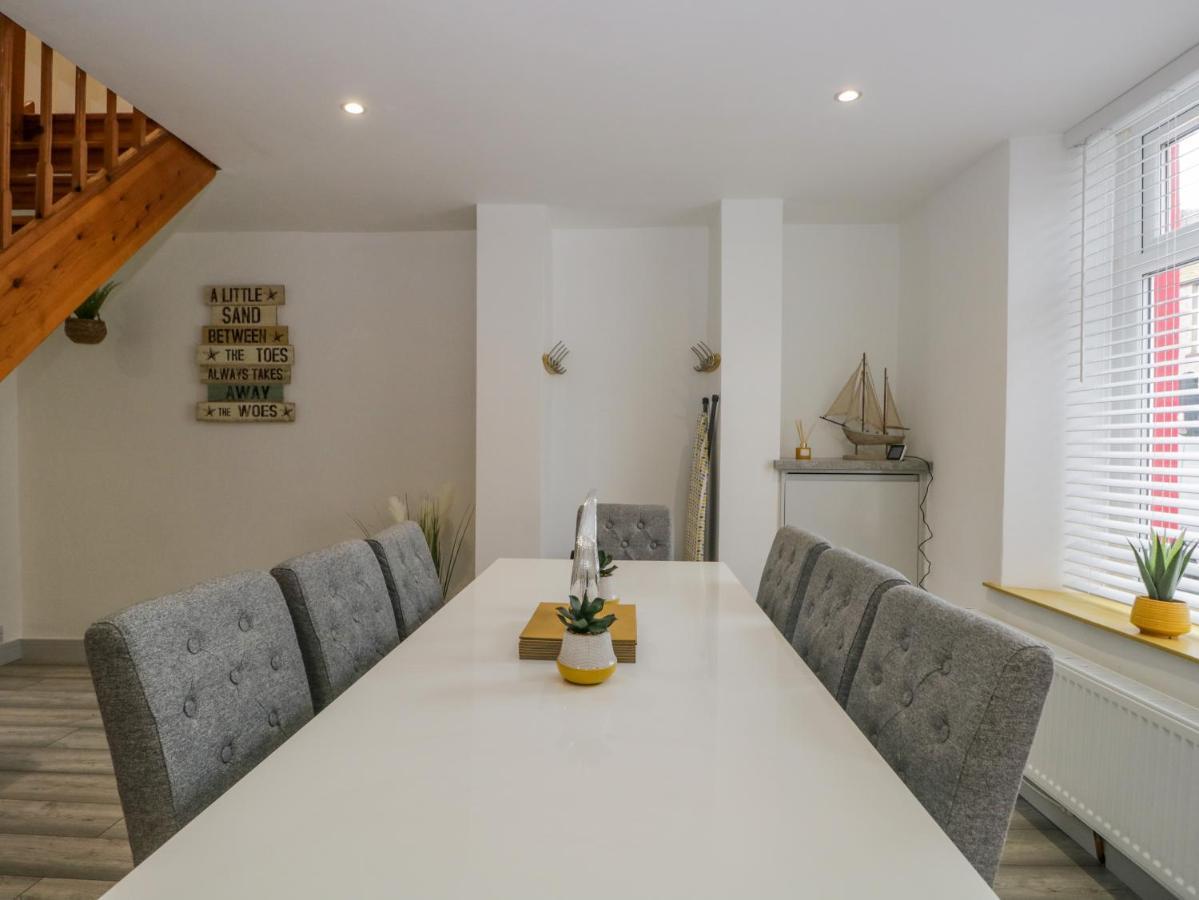 Harbour Retreat Villa Милъм Екстериор снимка