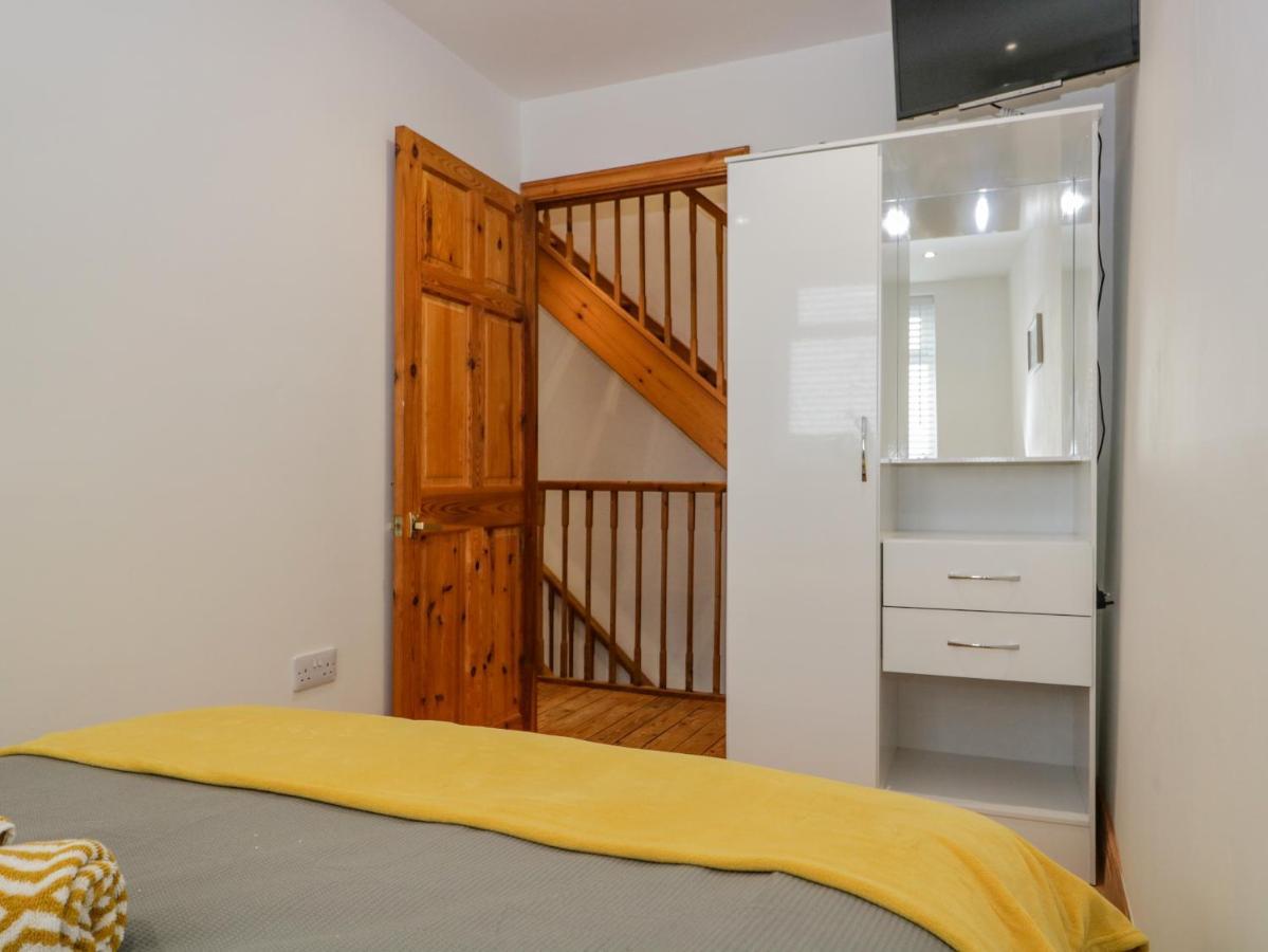 Harbour Retreat Villa Милъм Екстериор снимка