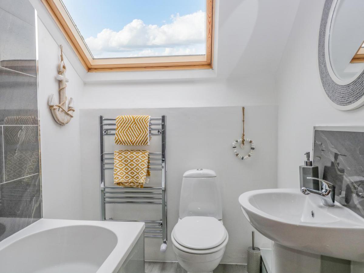 Harbour Retreat Villa Милъм Екстериор снимка