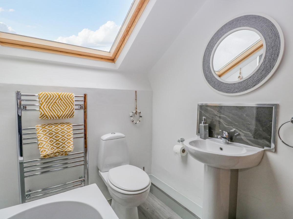 Harbour Retreat Villa Милъм Екстериор снимка