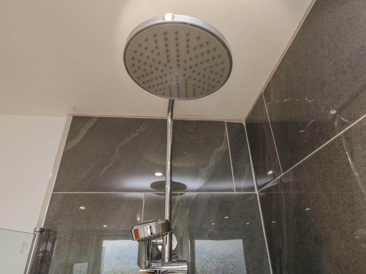 Harbour Retreat Villa Милъм Екстериор снимка